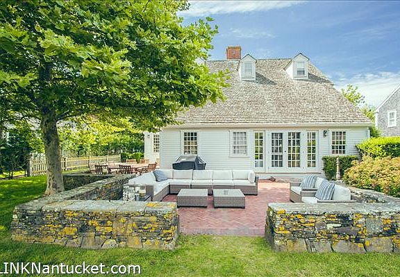 5th image of 6 Woodbury Ln