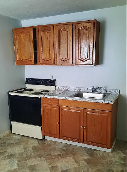 65 Hollingsworth Mnr — Photo 1
