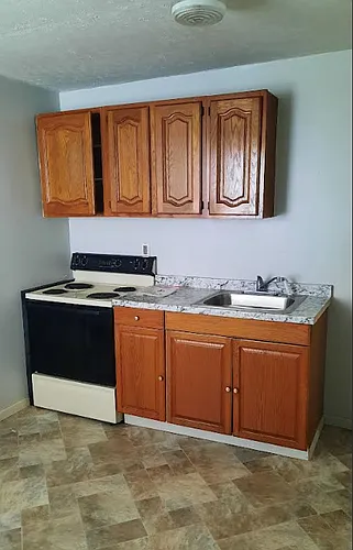 65 Hollingsworth Mnr Photo 1