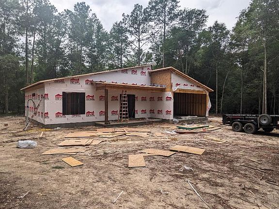 2nd image of 101 Marie Ln