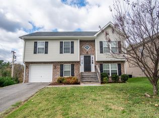 2606 Stewart View Ter, Vinton, VA 24179
