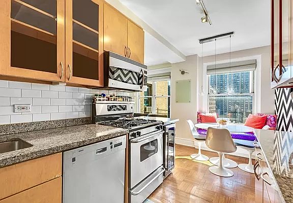 5th image of 230 W End Ave APT 16G