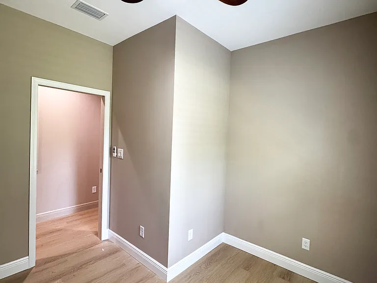 504 E Burgess Rd #C — Photo 9