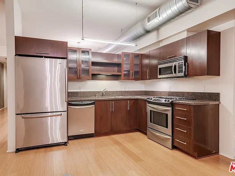 1111 S Grand Ave #1115 — Photo 6