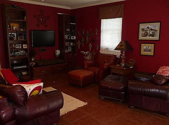 3rd image of 4391 Barnes Rd