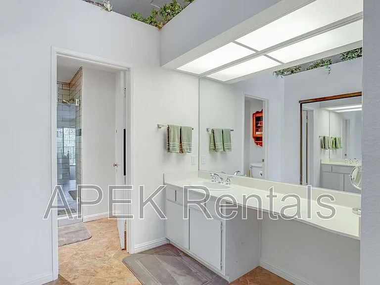 2701 E Mesquite Ave E #24 — Photo 38