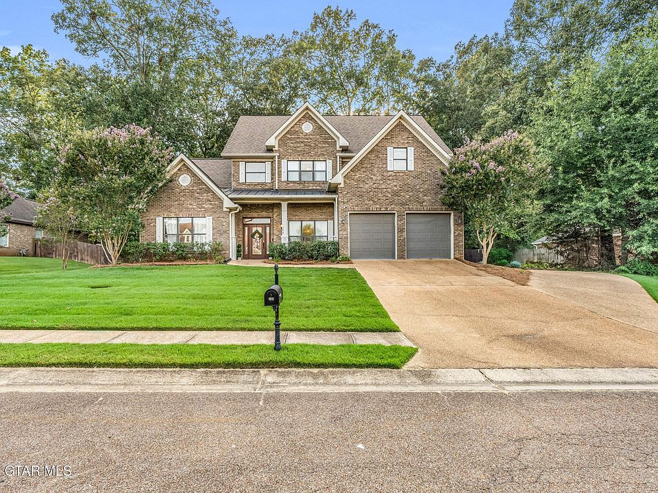 1st image of 204 Oakmont Rd