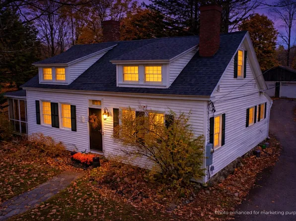 48 Lincoln Street, Paris, ME 04281