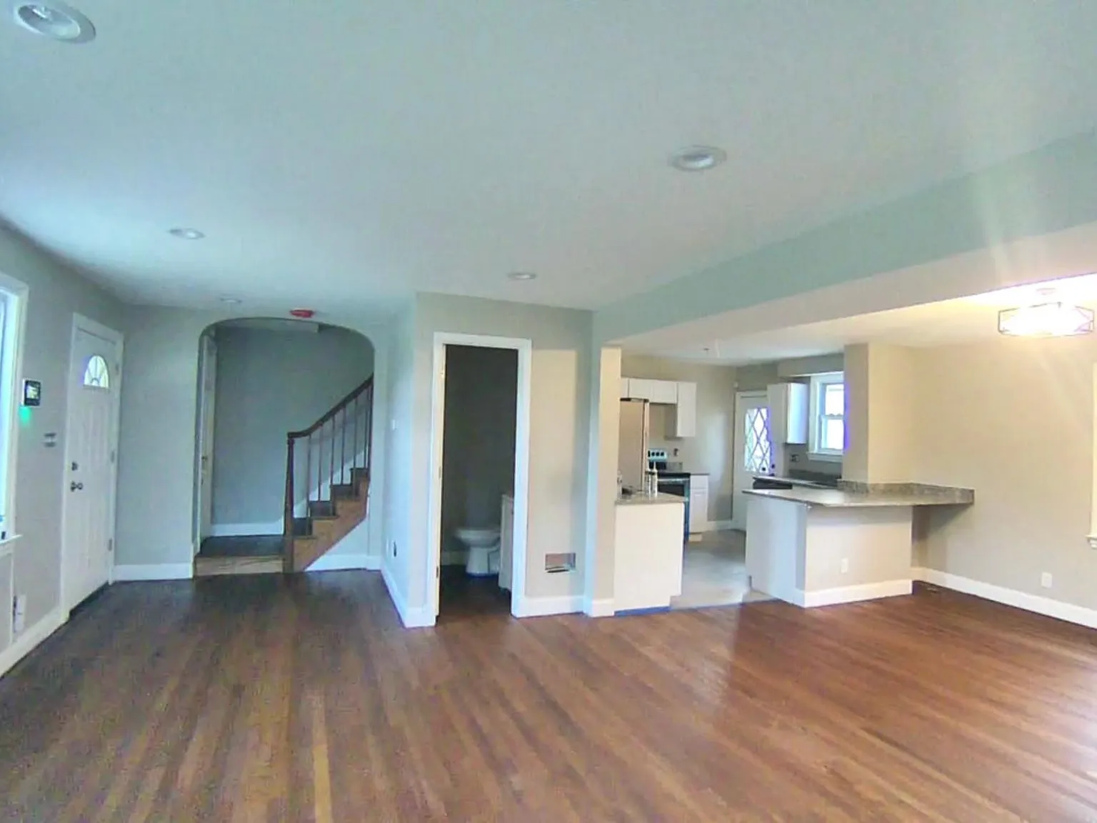 1102 Parker Ave — Photo 3