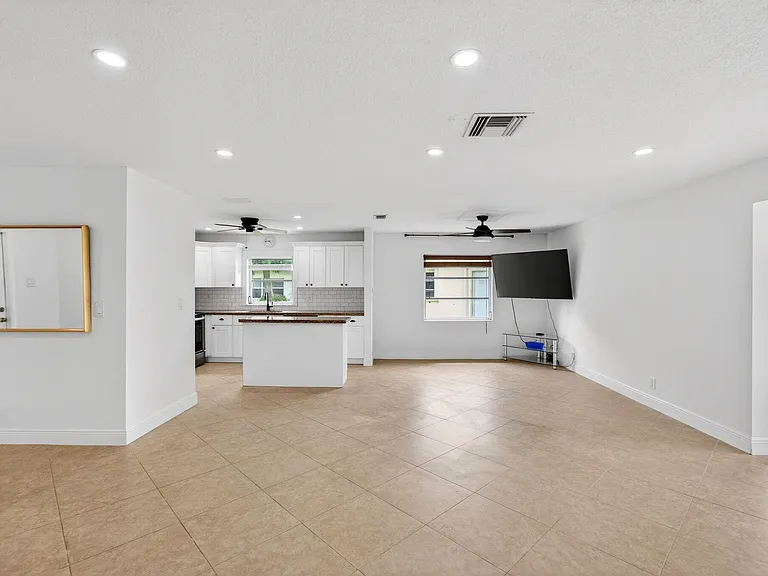 6038 Lasalle Rd — Photo 15