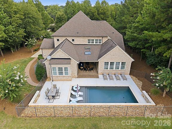 4th image of 13528 Castleford Dr