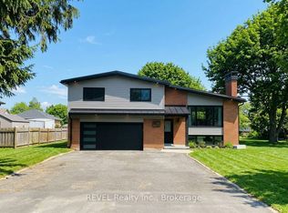 1097 Pelham St, Pelham, ON L3C 3E4