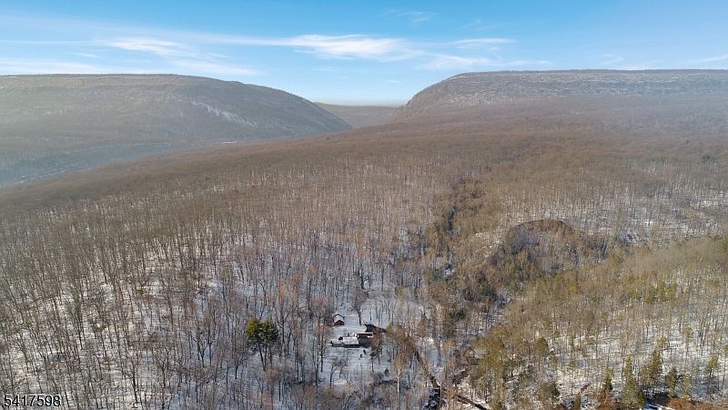 1st image of 113 Stony Brook Rd