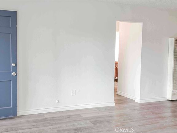 4th image of 1724 Crofton Ln