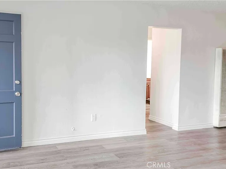 1724 Crofton Ln — Photo 4