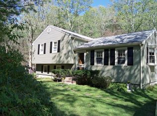 24 Gunners Exchange Rd, Plymouth, MA 02360