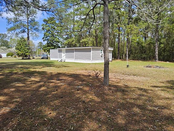 3rd image of 153 Crepe Myrtle Dr.