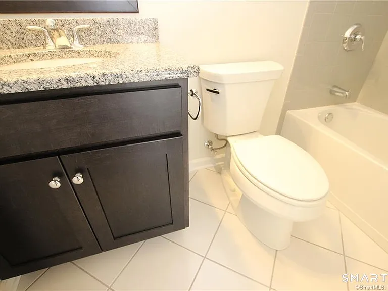 10 Moorland Dr #10 — Photo 10