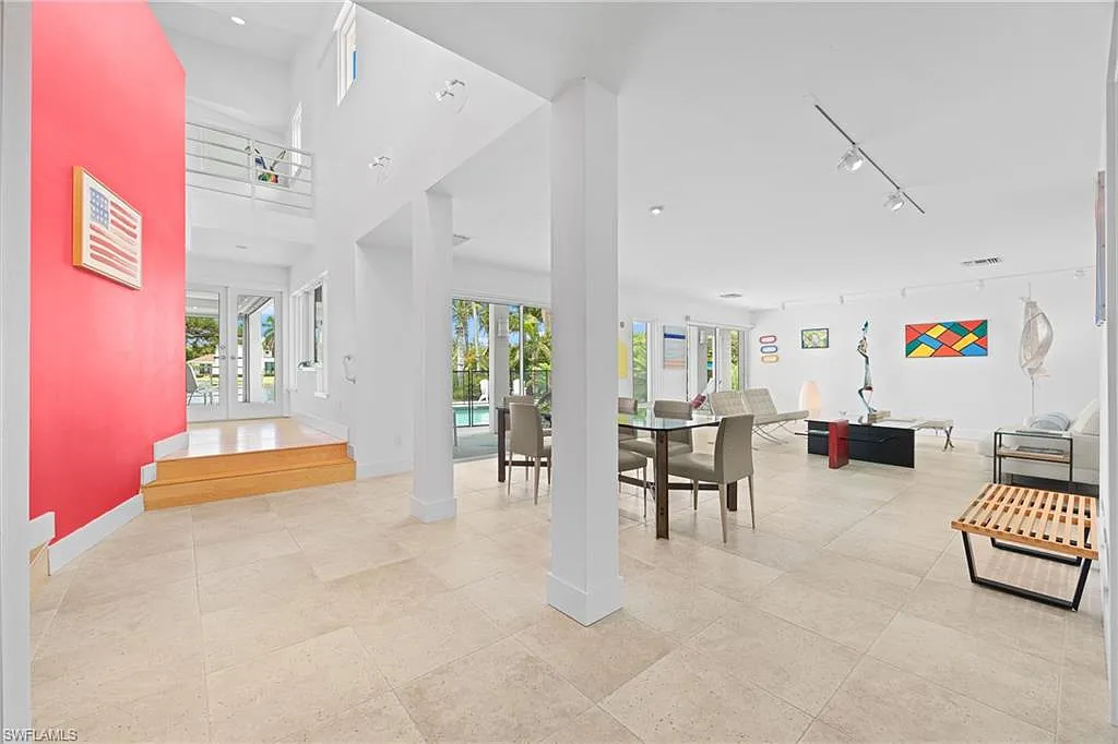 3 bed, 2.0 bath, 3297 sqft, $30,000 — Photo 3