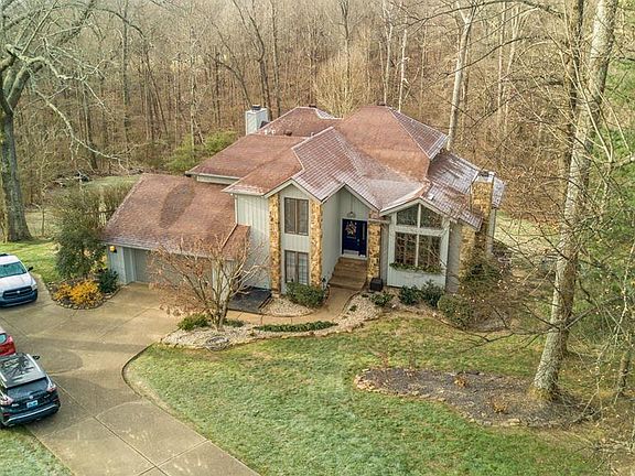 2nd image of 6 Hilltop Dr