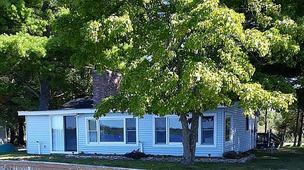 1st image of 470 S Oak Dr