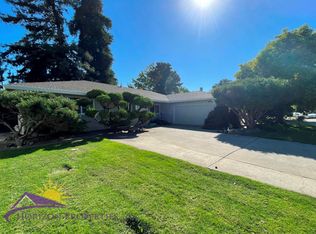878 Parklin Ave, Sacramento, CA 95831