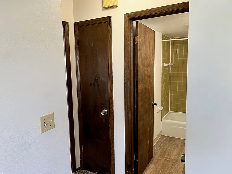 630 E Lincoln Ave — Photo 12