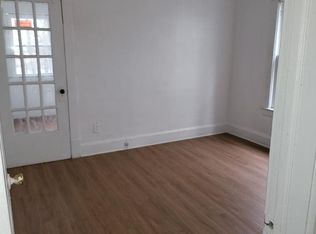 923 Parkway Rd #1, Cleveland, OH 44108