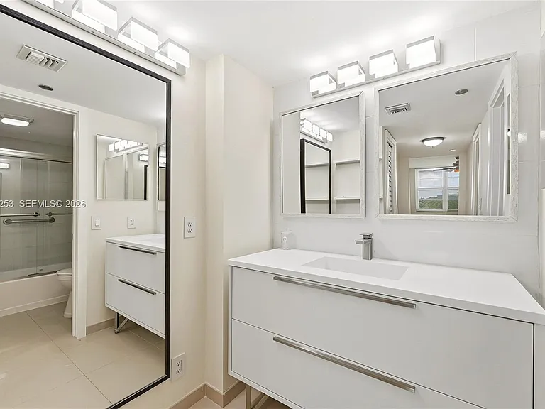 3520 Oaks Way #407 — Photo 13