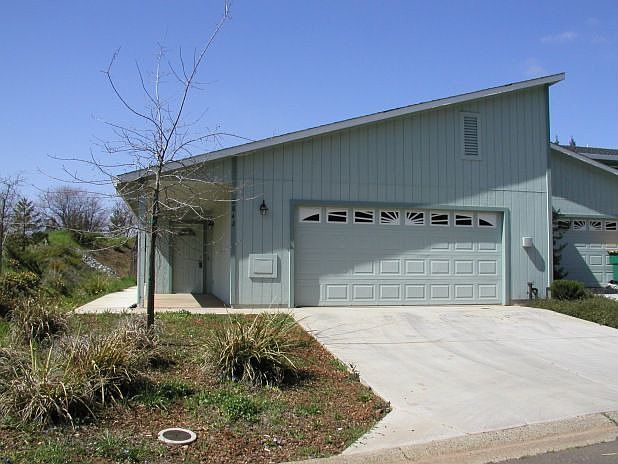 1st image of 2842 Pine Creek Ct