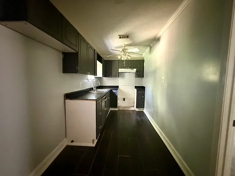 143 Maple St — Photo 12
