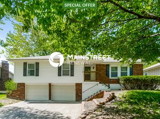 5016 S Kendall Dr, Independence, MO 64055
