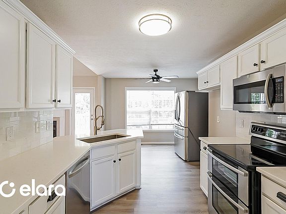 4th image of 1392 Ambleside Dr