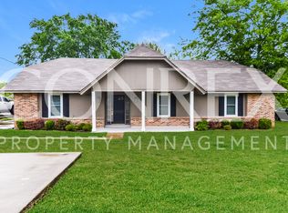 6825 Wampold Rd, Montgomery, AL 36116