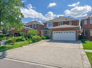 4388 Guildwood Way, Mississauga, ON L5R2A4