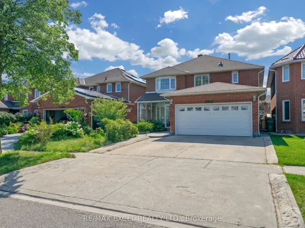 4388 Guildwood Way, Mississauga, ON L5R 2A4