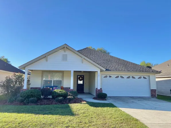 121 N Village Ln, Petal, MS 39465