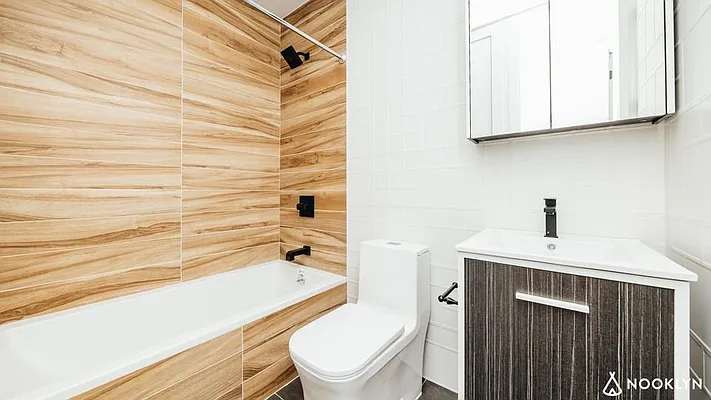 Rented by Nooklyn NYC LLC | media 20