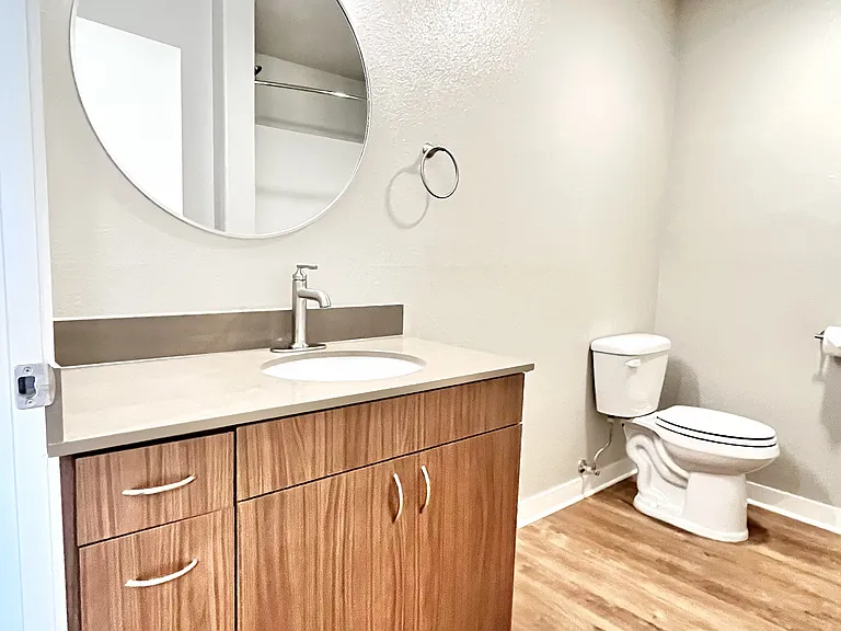 1601 N 45th St #205 — Photo 12