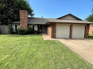 3216 Rambling Oaks Dr, Norman, OK 73072