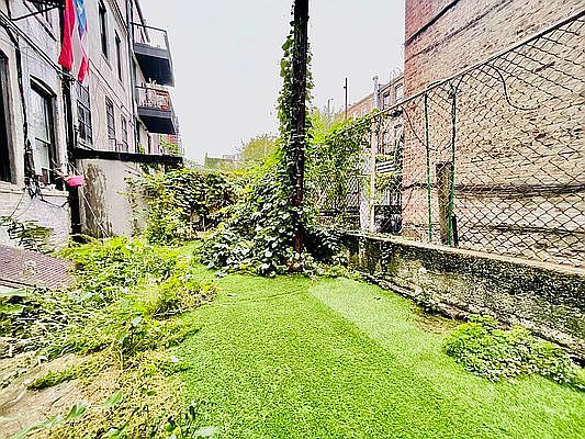 1st image of 388 Woodbine St #1A
