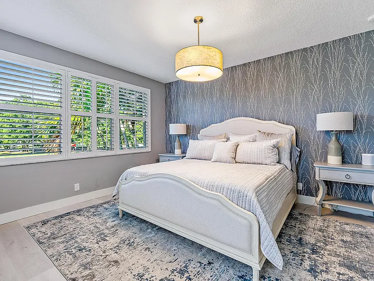 Resort Ln — Photo 14