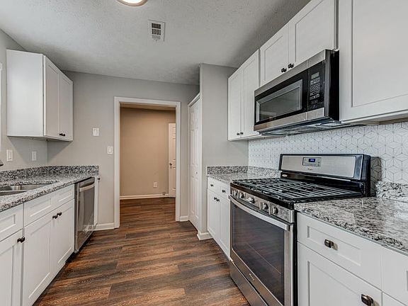 4th image of 1280 Lori Ann Way