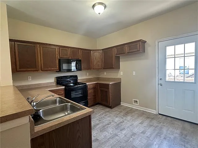 301 Bella Sera Ln — Photo 4