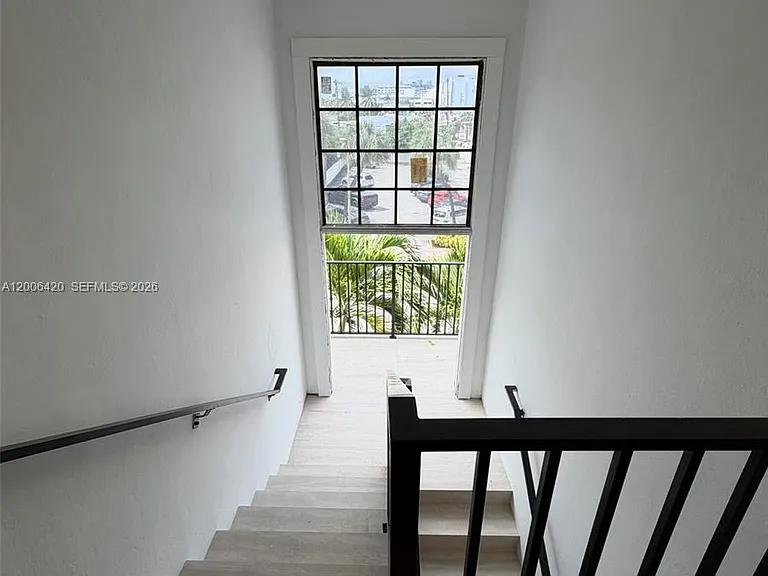 1619 Jefferson Ave #16 — Photo 10