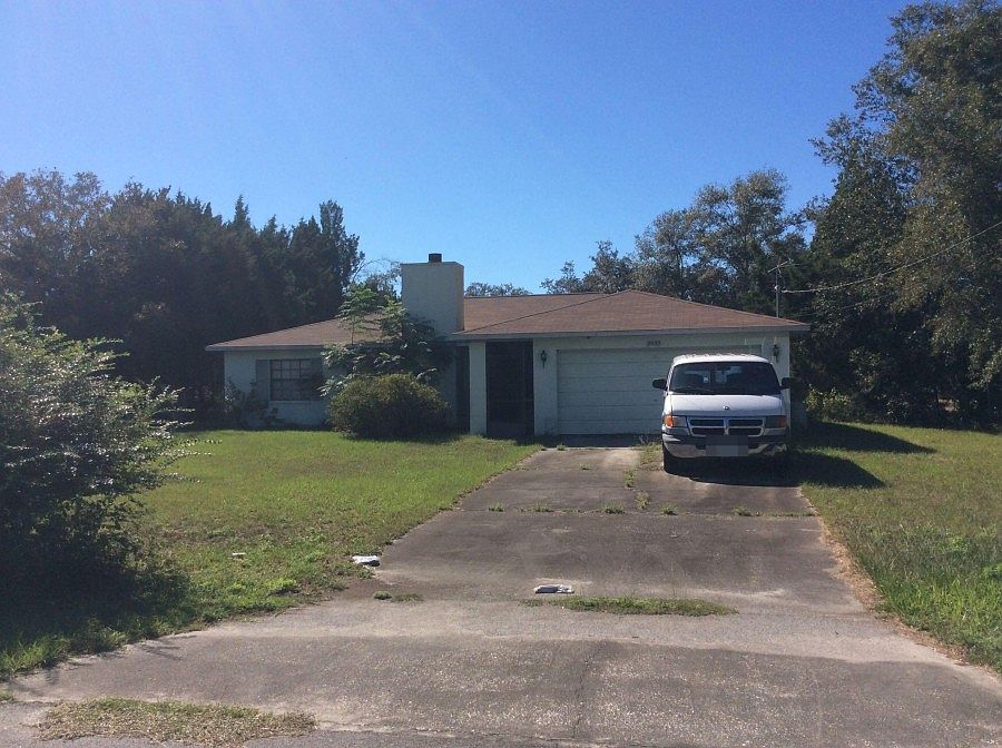 1st image of 8433 Pinewood Ave