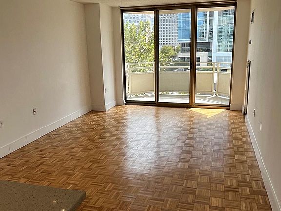 2nd image of 4801 Fairmont Ave APT 506