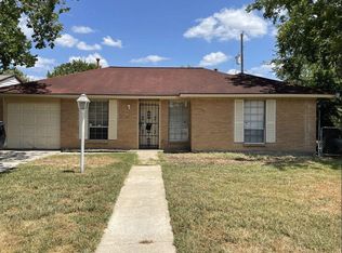 10715 Segrest Dr, Houston, TX 77047