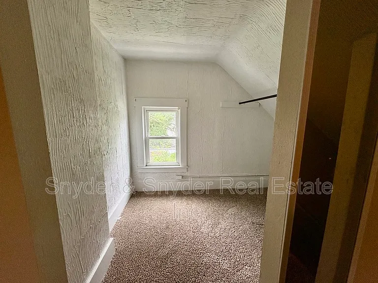 2307 & 2309 SW 22nd St SW — Photo 16