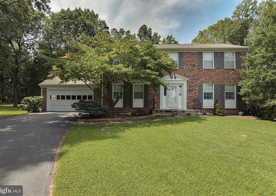 1st image of 15052 White Post Ct